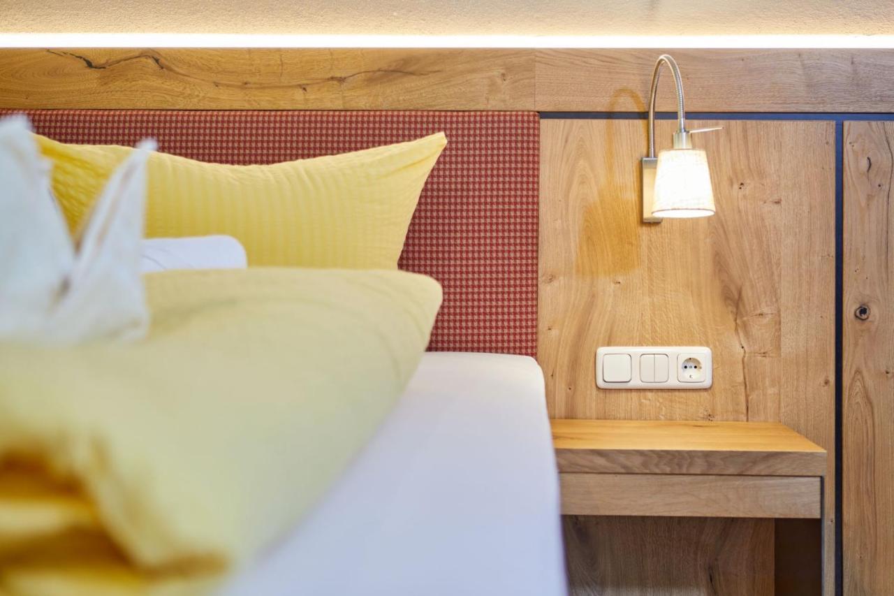 Appartement Loser Mit Indoorpool Und Sauna バート・ゴイーザーン エクステリア 写真
