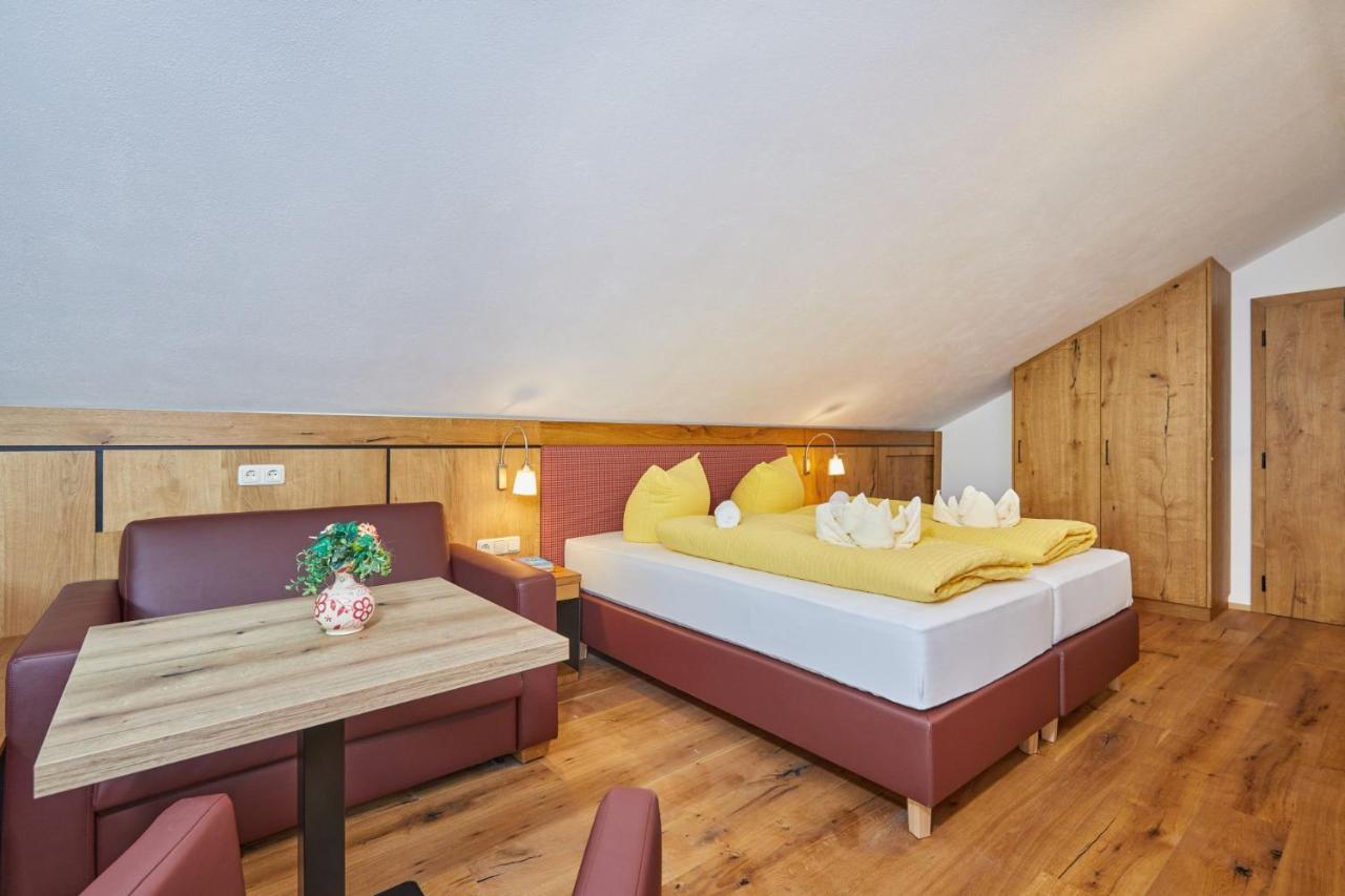 Appartement Loser Mit Indoorpool Und Sauna バート・ゴイーザーン エクステリア 写真