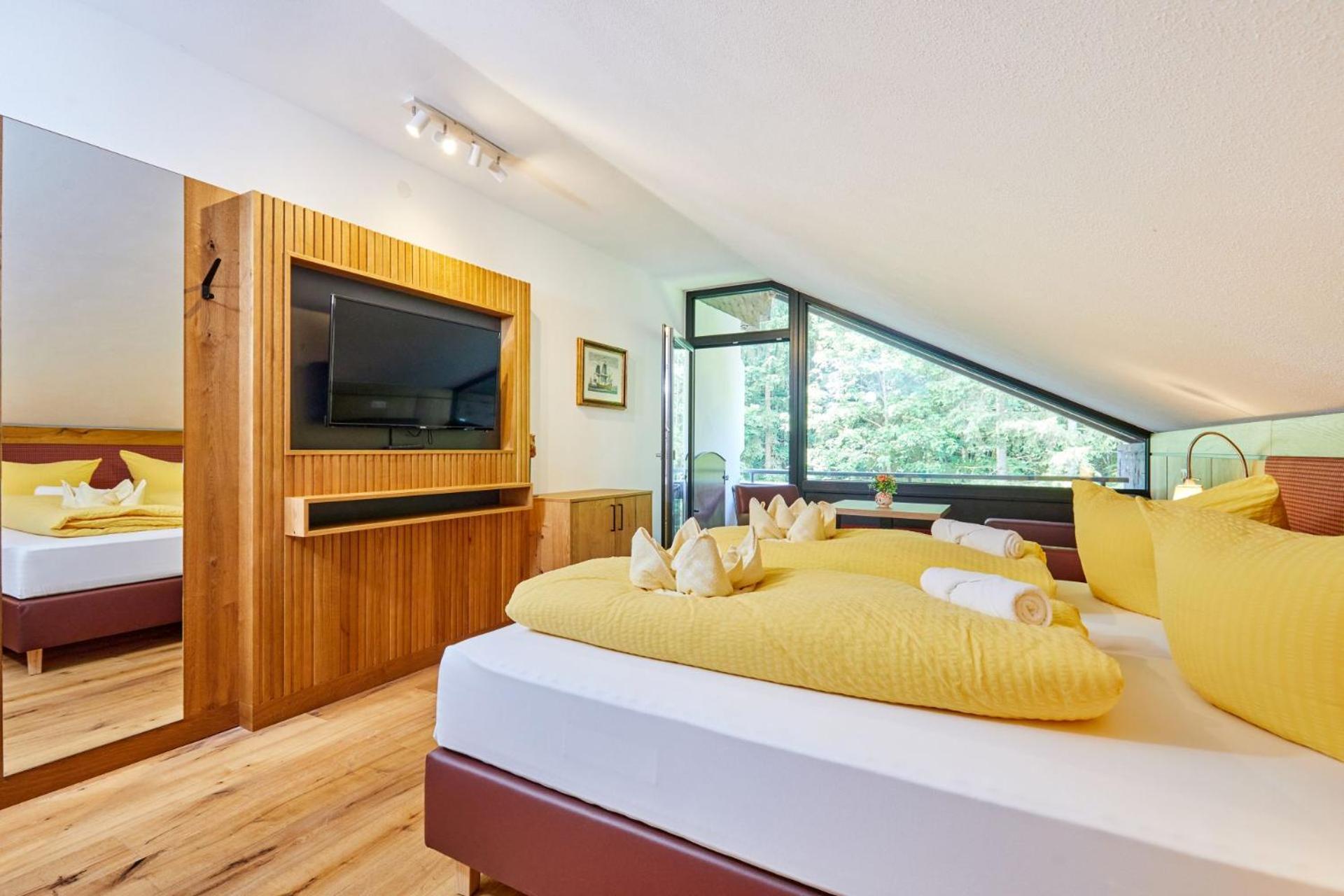 Appartement Loser Mit Indoorpool Und Sauna バート・ゴイーザーン エクステリア 写真